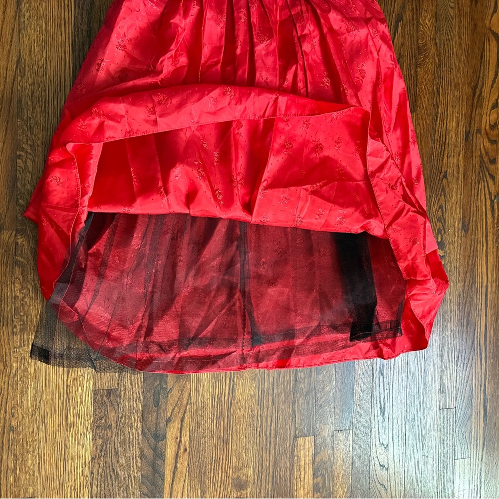 Red vintage 50s/60s style dress with puffy sleeves and floral pattern - Picture 6 of 12